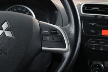 Mitsubishi Space Star Hatchback 5d 1.2 80KM 2014 Mitsubishi Space Star 1.2 MIVEC, Salon Polska, zdjęcie 17