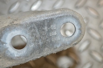 BMW 4 F32 435D 2015 RHD PRAVÁ STRANA DRŽÁK OSI HYDROSTEL