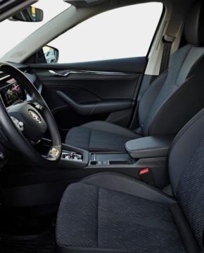 Skoda Octavia IV Liftback 1.5 TSI e-Tec Mild Hybrid 150KM 2024 Skoda Octavia Top Led Matrix - Martwe Pole - ACC 210kmh - Virtual Cockpit, zdjęcie 31