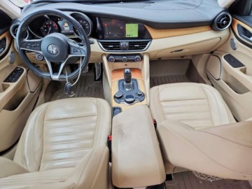 Alfa Romeo Giulia II 2019 Alfa Romeo Giulia 2019 ALFA ROMEO GIULIA TI 2.0 Benzyna 280KM, zdjęcie 7