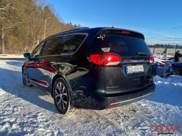 Chrysler Pacifica II 2017 Chrysler Pacifica 3.6 v6 najbogatsza wersja 7 os. Bez wkladu 1.rok gwaranc, zdjęcie 9