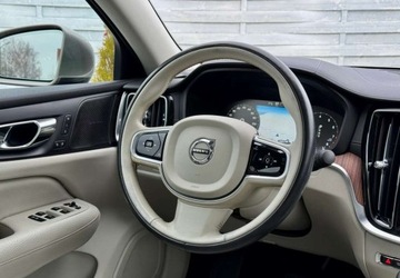 Volvo S60 III Sedan 2.0 T6 310KM 2019 Volvo S60 Volvo S60 T6 AWD Inscription 2.0 Benzyna 310KM, zdjęcie 6