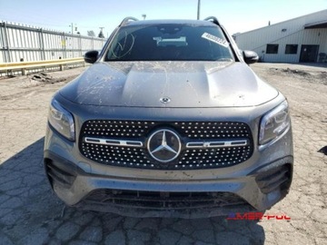 Mercedes GLB 2022 Mercedes-Benz GLB 2022 r., 2,0 L 4 MATIC od ubezpieczalni 2.0 Benzyna 255KM, zdjęcie 4