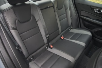 Volvo S60 III 2022 R-DESIGN__ 5 SZTUK W OFERCIE, zdjęcie 29