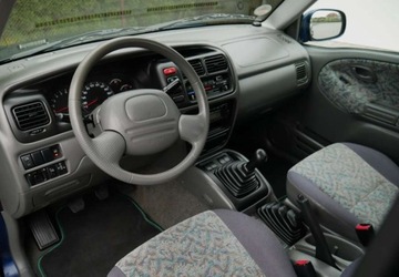 Suzuki Grand Vitara I Standard 1.6 i 16V 94KM 2003 Suzuki Grand Vitara Suzuki Grand Vitara 1.6 Limited 1.6 Benzyna 94KM, zdjęcie 21