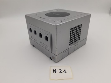КОНСОЛЬ NINTENDO GAMECUBE DOL-001 PAL СЕРЕБРЯНАЯ