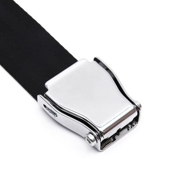 ЧЕРНЫЙ УДЛИНИТЕЛЬ РЕМНЯ БЕЗОПАСНОСТИ В САМОЛЕТЕ