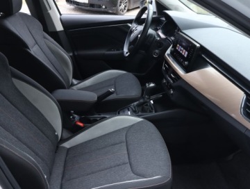 Skoda Kamiq Crossover 1.0 TSI 110KM 2022 Skoda Kamiq 1.0 TSI, Salon Polska, Serwis ASO, zdjęcie 8