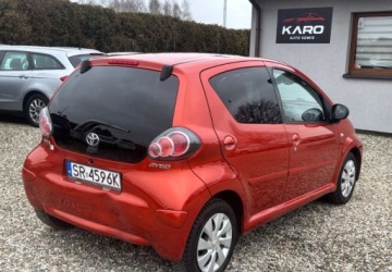 Toyota Aygo I Hatchback 5d Facelifting 1.0 VVT-i 68KM 2012 Toyota Aygo Niski przebieg Polski salon Benzyna 68KM, zdjęcie 5