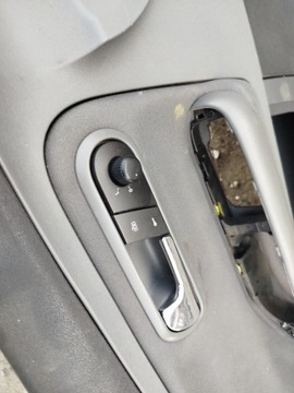 SEAT CORDOBA ОБИВКА БОКОВОЙ ДВЕРИ