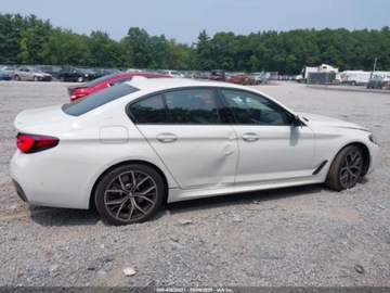 BMW Seria 5 G30-G31 2022 BMW Seria 5 540i xDrive 2022 3.0l 3.0 Benzyna 335KM, zdjęcie 6