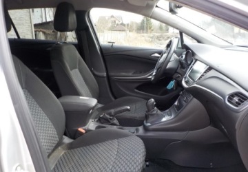 Opel Astra K Sports Tourer 1.6 CDTI 136KM 2017 Opel Astra Automat Diesel Okazja 1.6 Diesel 136KM, zdjęcie 13