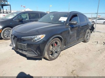 Alfa Romeo Stelvio SUV Facelifting 2.0 Turbo 280KM 2022 Alfa Romeo Stelvio Veloce Ti 2022 2.0 Benzyna 280KM, zdjęcie 1