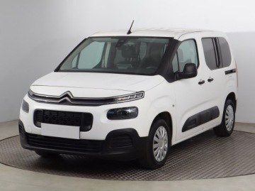Citroen Berlingo III Osobowy M 1.2 PureTech 110KM 2019 Citroen Berlingo 1.2 PureTech, Salon Polska, zdjęcie 1