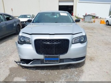 Chrysler 300C II 2021 Chrysler 300 Touring 2021 3.6l 3.6 Benzyna 292KM, zdjęcie 7