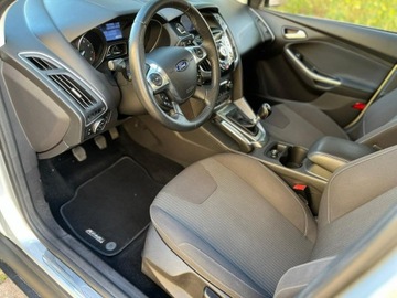 Ford Focus III Kombi 1.6 EcoBoost 150KM 2012 Ford Focus 1.6i Titanium, zdjęcie 19