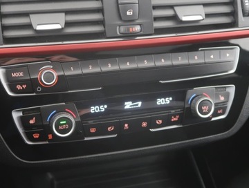 BMW Seria 1 F20-F21 2018 BMW 1 118i, Salon Polska, Serwis ASO, Automat, zdjęcie 11