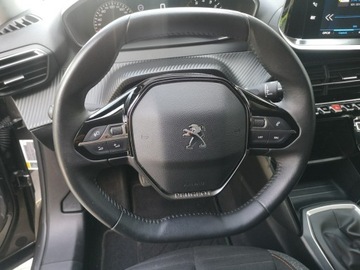 Peugeot 2008 II SUV 1.5 BlueHDi 110KM 2022 Peugeot 2008 1,5 HDI 110KM Klimatr Navi Parktronik, zdjęcie 13