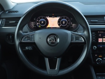 Skoda Octavia III Kombi Facelifting 2.0 TDI 184KM 2020 Skoda Octavia 2.0 TDI, 181 KM, 4X4, DSG, Skóra, zdjęcie 17