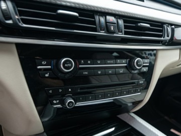 BMW X5 F15 SUV xDrive25d 231KM 2016 Od ręki - xDrive25d Suv 2.0 231KM 2016, zdjęcie 19