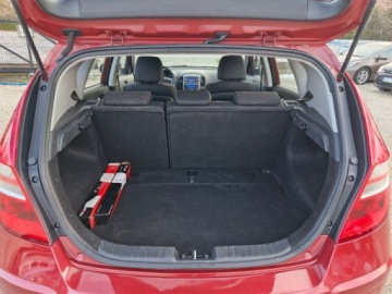 Hyundai i30 I CW Facelifting 1.4 DOHC 109KM 2011 Hyundai i30 Jak nowy 190 tys km z Niemiec pierwszy wlasciciel 1.4 benzyna, zdjęcie 17