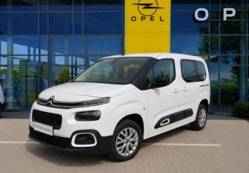 Citroen Berlingo III Osobowy M 1.2 PureTech 110KM 2023 Citroen Berlingo 1.2 110KM MT FEEL Czujniki Mirrorscree SalonPL SerwisASO, zdjęcie 2