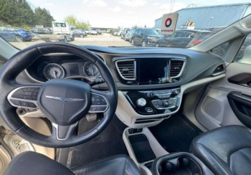 Chrysler Pacifica II 3.6 V6 291KM 2017 Chrysler Pacifica 2017 Chrysler Pacifica Touring L - w POLSCE po oplatach, zdjęcie 10