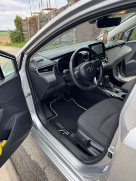 Toyota Corolla XII Sedan 1.8 Hybrid 122KM 2022 Toyota Corolla 1,8 Hybrid Comfort+ Styl +Tech Niski Przebieg, Salon Polska, zdjęcie 9