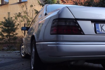 Mercedes Klasa E W124 Coupe 2.0 136KM 1995 MERCEDES-BENZ C124 E200 2.0 benzyna 136KM 1995r, zdjęcie 24