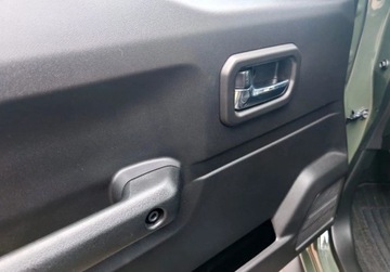 Suzuki Jimny IV Terenowy N1 1.5 VVT 102KM 2024 Suzuki Jimny PRO 1.5 4WD 5MT Ciemno-zielony Auto uzywane 1.5 Benzyna, zdjęcie 19