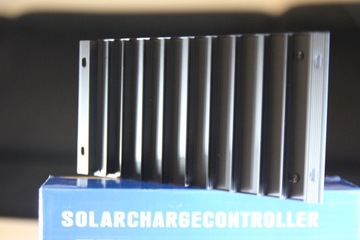 КОНТРОЛЛЕР СОЛНЕЧНОЙ ЗАРЯДКИ PREMIUM COMPANY Контроллер 12В 24В 60А ИДЕАЛЬНЫЙ