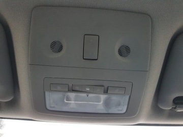 LAMPA OSVĚTLENÍ KABINY POLSTROVÁNÍ OPEL MERIVA B