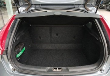 Volvo V40 II Hatchback Facelifting 1.5 T3 152KM 2019 Volvo V40 V40 Drive-E Dynamic Edition Vat Marza Salon PL 1 wl., zdjęcie 32