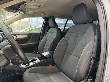 Volvo XC40 Crossover Plug-In Facelifting 1.5 T4 211KM 2022 Volvo XC 40 T4 Plug In Inscription / CarPlay / Naw, zdjęcie 8