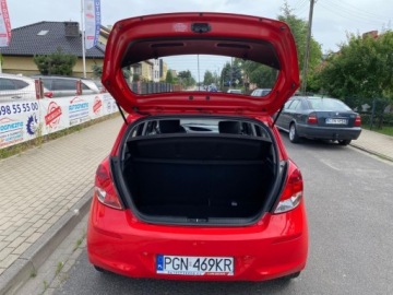Hyundai i20 I Hatchback 5d Facelifting 1.1 CRDi 75KM 2013 Hyundai i20 KLIMATYZACJA CENTRALNY ZAMEK EL.SZYBY KOMPUTER SERWISOWANY GWA, zdjęcie 17