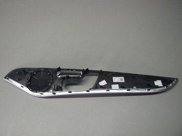 LIŠTA DVEŘE PŘEDNÍ MERCEDES C W205 A2537205101