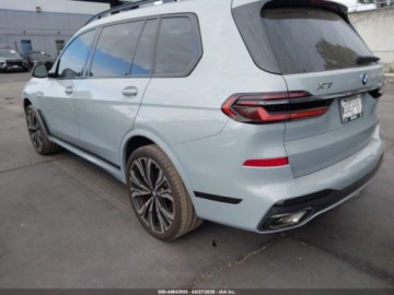 BMW X7 2024 BMW X7 2024 BMW X7 XDRIVE40I 3.0 Benzyna 375KM, zdjęcie 3
