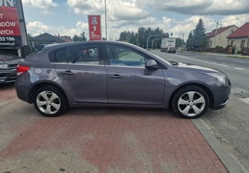 Chevrolet Cruze Hatchback 5d 1.8 16V DOHC 141KM 2012 Chevrolet Cruze Benzynaautomatserwisprosto z Niemic 1.8 Benzyna 141KM, zdjęcie 5