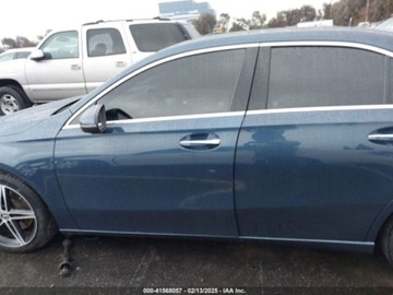 Mercedes Klasa A W177/V177 2021 Mercedes-Benz Klasa A 220 2021 2.0l 2.0 Benzyna 188KM, zdjęcie 2