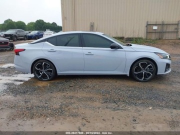 Nissan Altima V 2023 Nissan Altima 2023 Nissan Altima 2.5 SR Sedan 2.5 Benzyna 188KM, zdjęcie 11