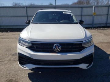 Volkswagen Tiguan II 2023 Volkswagen Tiguan 2023 2.0L Turbo AWD 2.0 Benzyna 184KM, zdjęcie 4
