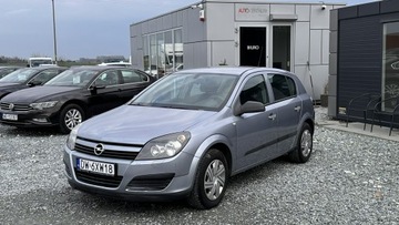 Opel Astra H Hatchback 5d 1.4 TWINPORT ecoFLEX 90KM 2004 Opel Astra 1.6 90KM 2004r. Klimatyzacja,