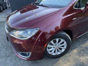 Chrysler Pacifica II 3.6 V6 291KM 2017 Chrysler Pacifica INSTALACJA GAZOWA, zdjęcie 10