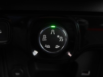 Citroen C3 Aircross  I Crossover 1.2 PureTech 131KM 2017 Citroen C3 Aircross 1.2 PureTech, Salon Polska, zdjęcie 17