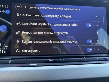 Volkswagen Golf VIII Variant 2.0 TDI 150KM 2022 Volkswagen Golf Variant LED Plus Digital Cockpit navi tempomat ACC hak, zdjęcie 22