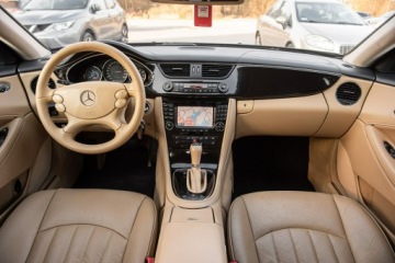 Mercedes CLS W219 Coupe 5.0 V8 (500) 306KM 2005 Mercedes CLS 500 AMG CLS 500 ! 5.0i V8 306KM !, zdjęcie 4