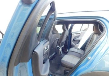 Volvo XC40 Crossover Plug-In Facelifting 1.5 T4 211KM 2023 Volvo XC 40 1,5T4 z Gwarancja Bezwypadkowy Model 2024r 1.5 Hybryda Plug-in, zdjęcie 12