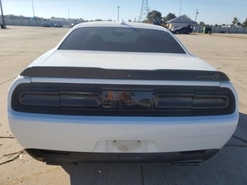 Dodge Challenger III 2020 Dodge Challenger RT Scat Pack 2020 6.4l 6.4 Benzyna 485KM, zdjęcie 2