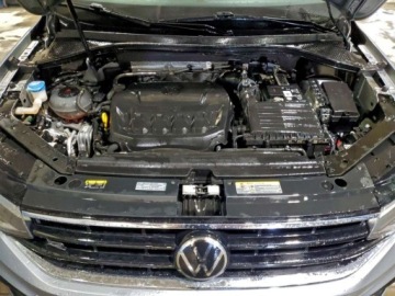 Volkswagen Tiguan II 2023 Volkswagen Tiguan Se R-Line Black 2023 2.0 Benzyna 184KM, zdjęcie 6