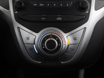 Hyundai ix20 Mikrovan 1.4 CVVT 90KM 2015 Hyundai ix20 PDC grzane fotele niski przebieg, zdjęcie 23
